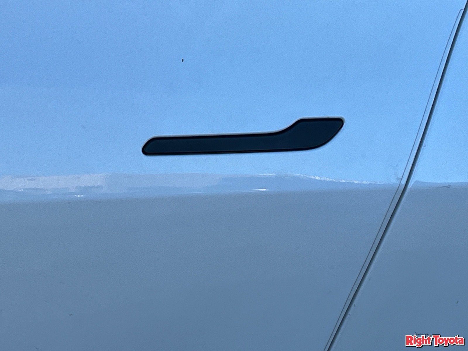 Used 2023 Tesla Model Y Performance AWD/4WD image 10