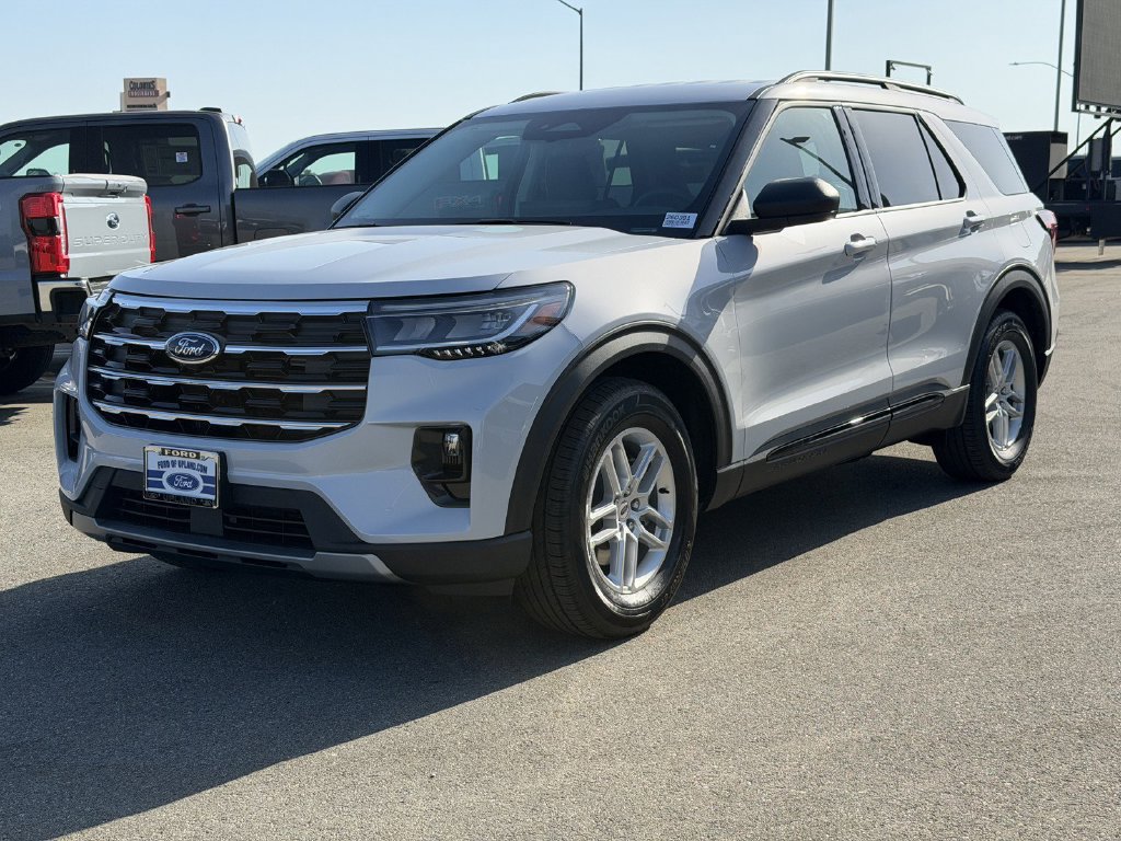 New 2026 Ford Explorer Active w/ Active Comfort Package RWD image 4