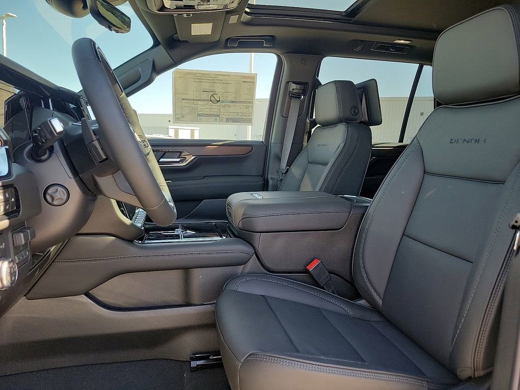 New 2026 GMC Yukon Denali w/ Denali Reserve Package AWD/4WD image 19