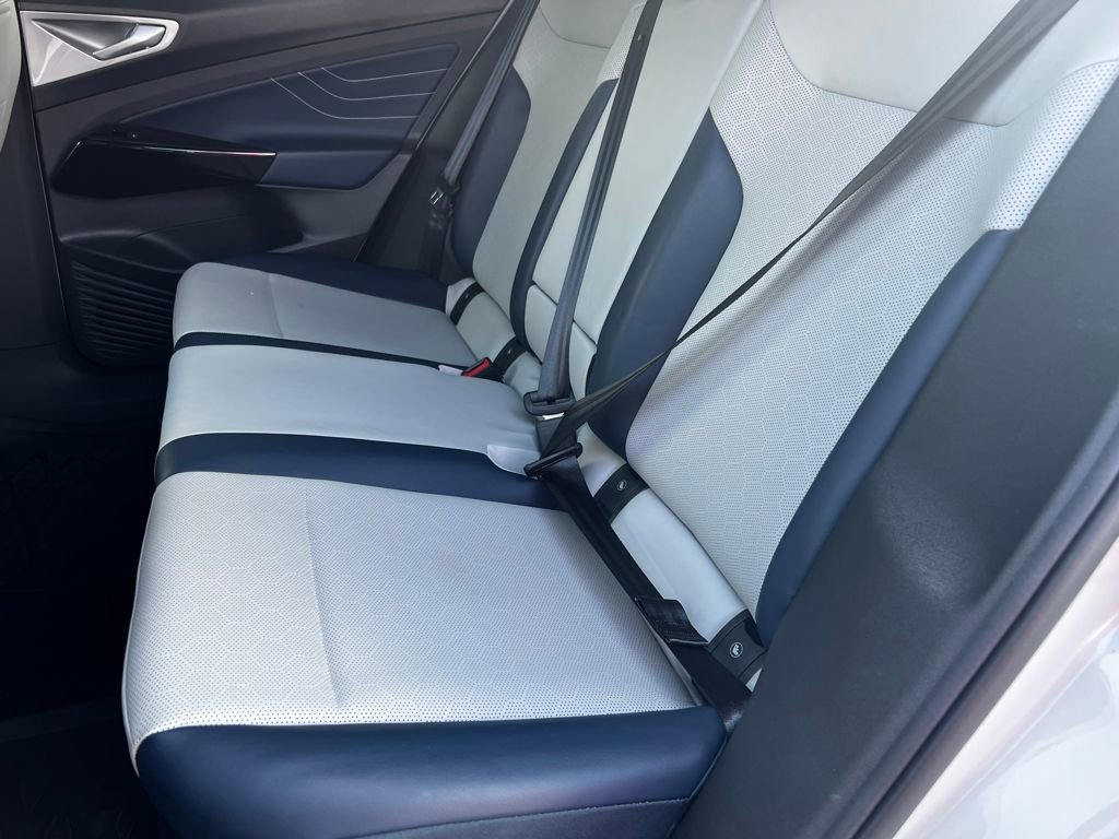 Used 2024 Volkswagen ID.4 S image 15