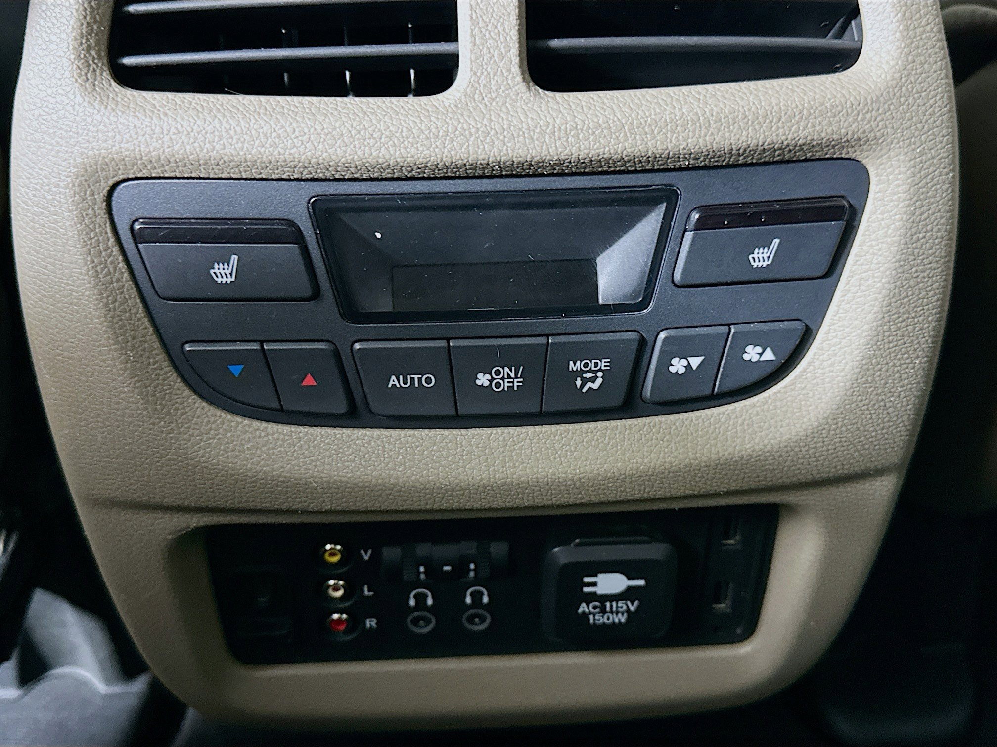 Used 2016 Honda Pilot Elite image 28