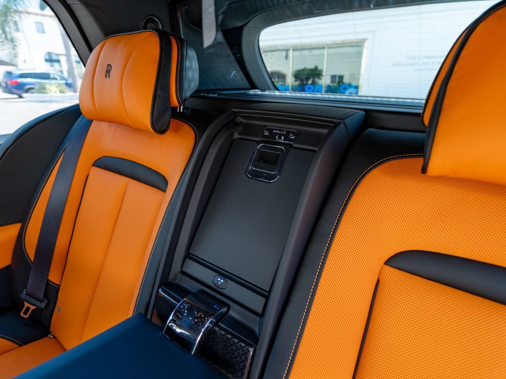 New 2027 Rolls-Royce Cullinan Black Badge AWD/4WD image 31