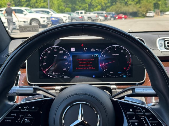 Used 2025 Mercedes-Benz S 500 4MATIC image 14