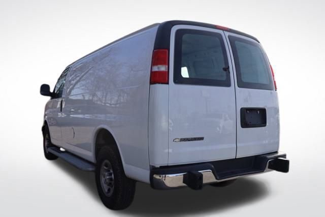 Used 2023 Chevrolet Express 2500 w/ Driver Convenience Package image 8