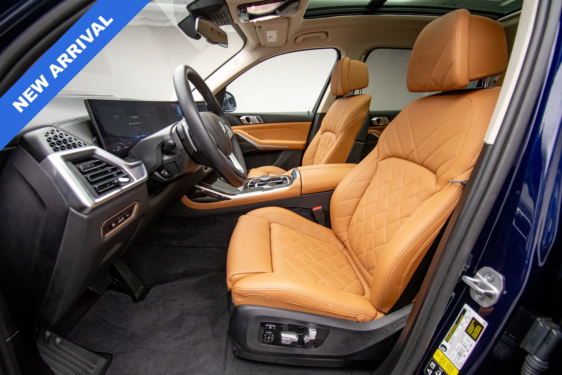 Used 2024 BMW X7 xDrive40i w/ Climate Comfort Package AWD/4WD image 12