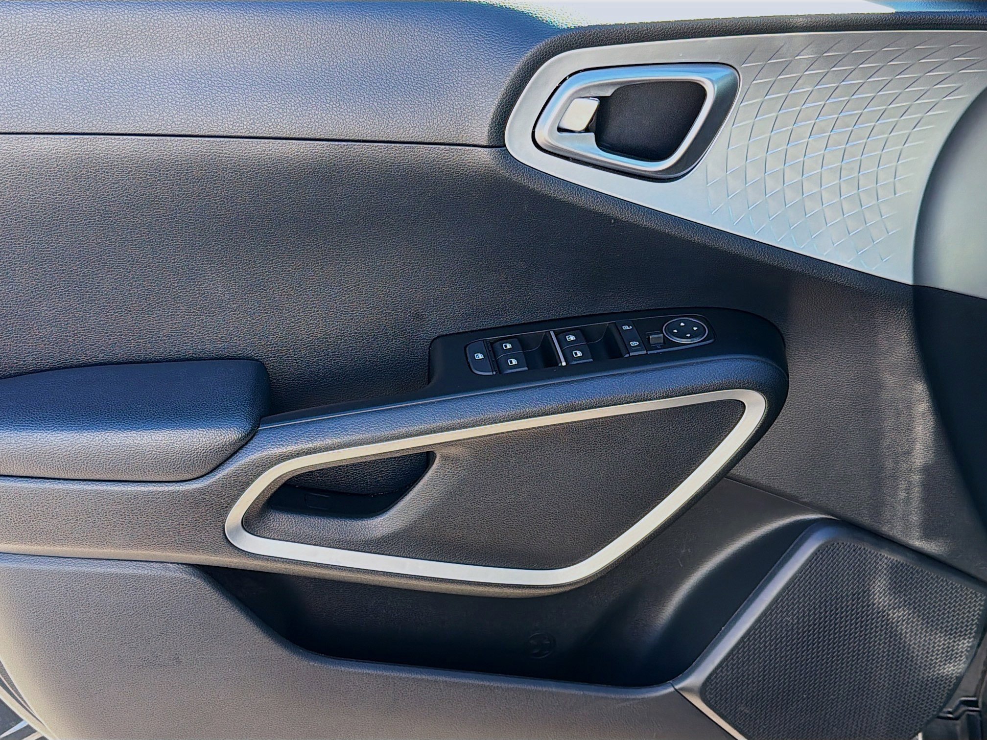 Used 2024 Kia Soul LX w/ Option Group 015 image 20