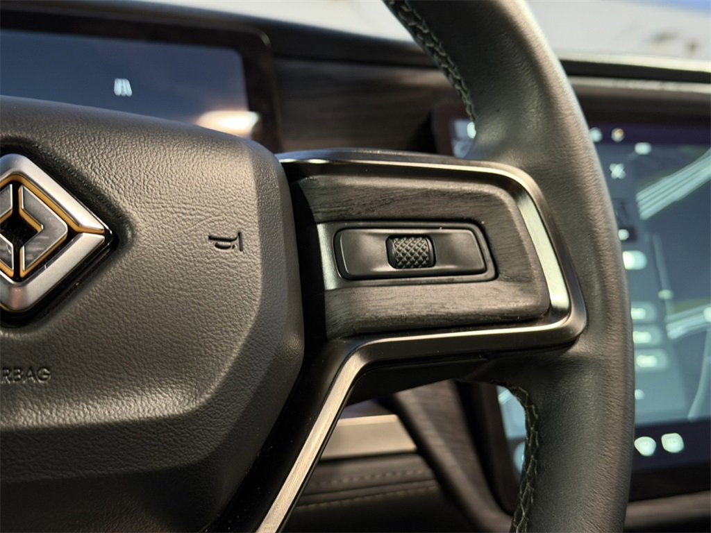 Used 2022 Rivian R1T Launch Edition image 29