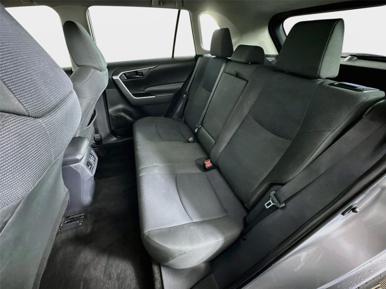 Used 2024 Toyota RAV4 LE FWD image 20