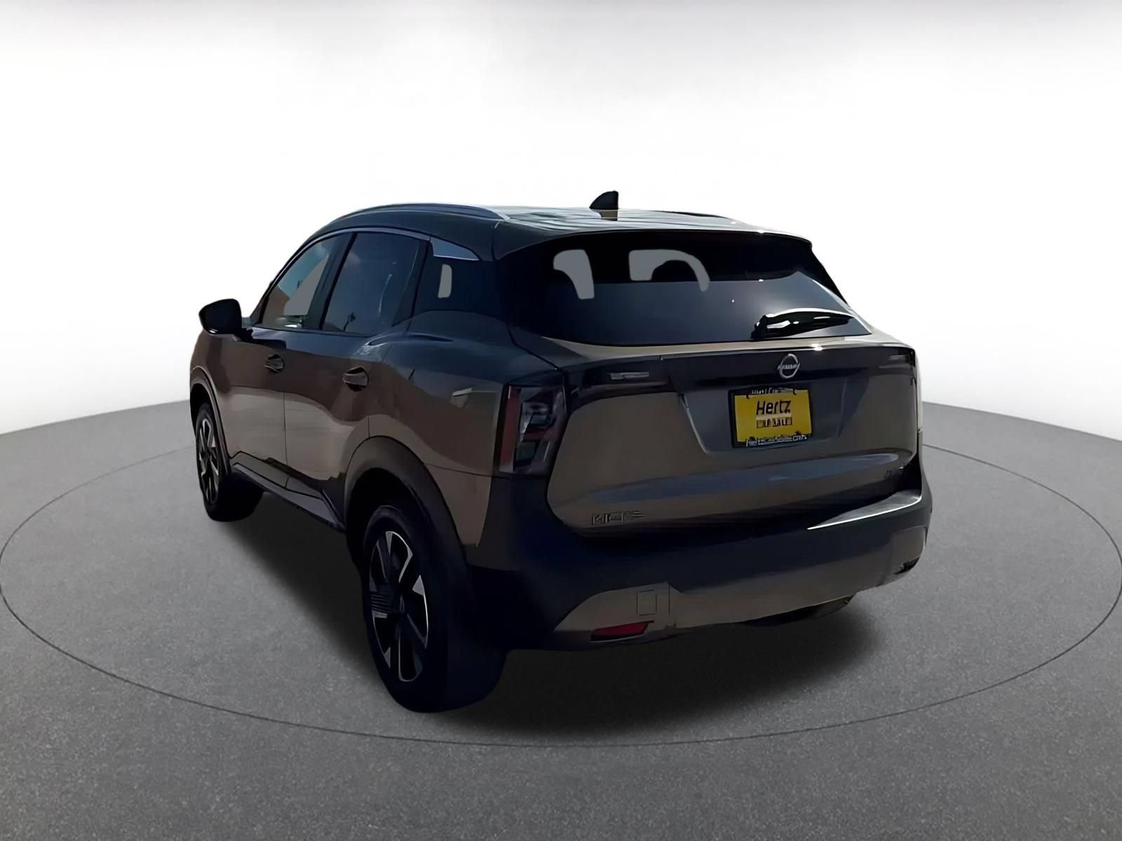 Used 2026 Nissan Kicks SV w/ Cold Weather Package AWD/4WD image 10