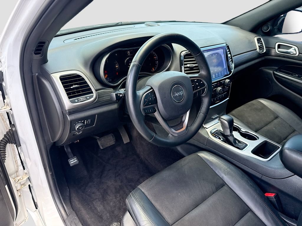 Used 2019 Jeep Grand Cherokee Altitude RWD image 10