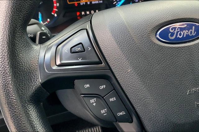 Used 2016 Ford Edge SE image 18