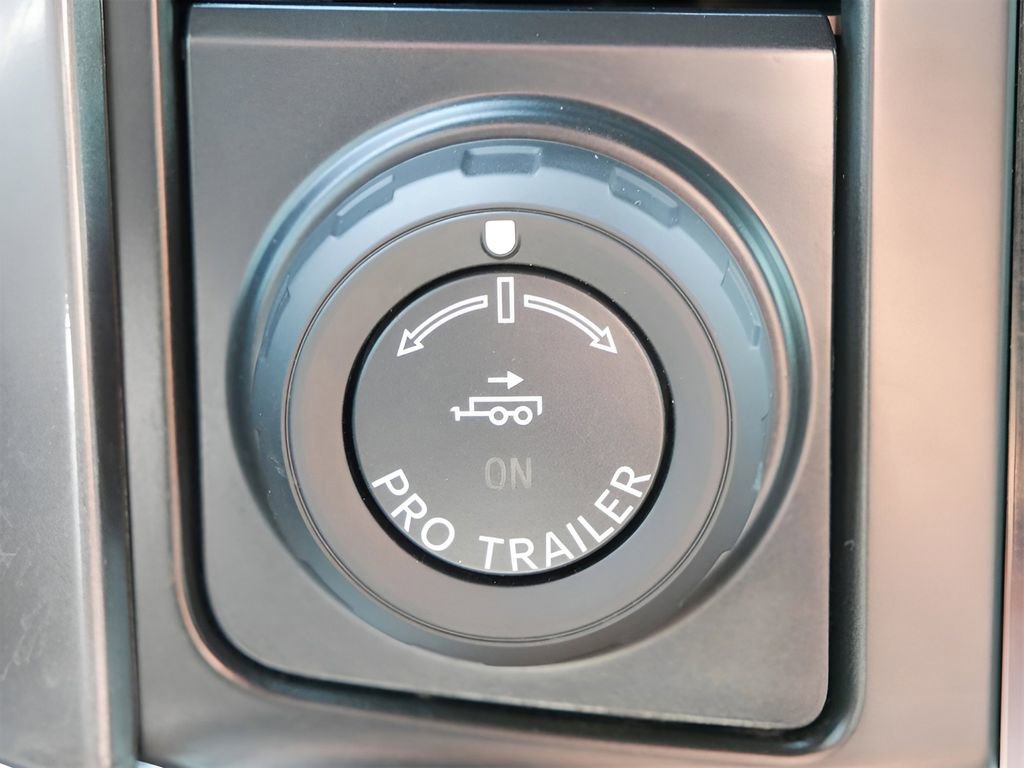 Used 2023 Ford F150 Lariat AWD/4WD image 29