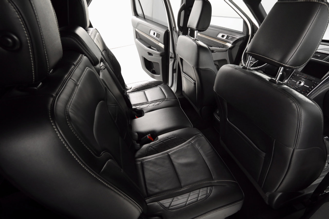 Used 2018 Ford Explorer Platinum image 24