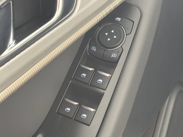Used 2026 Ford Explorer Active RWD image 18