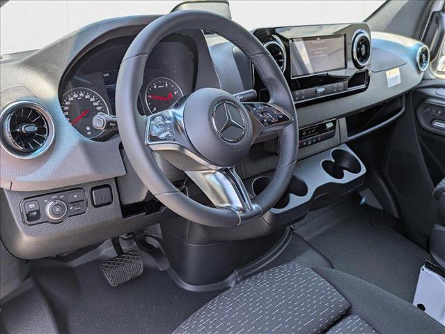 New 2025 Mercedes-Benz Sprinter 2500 image 3