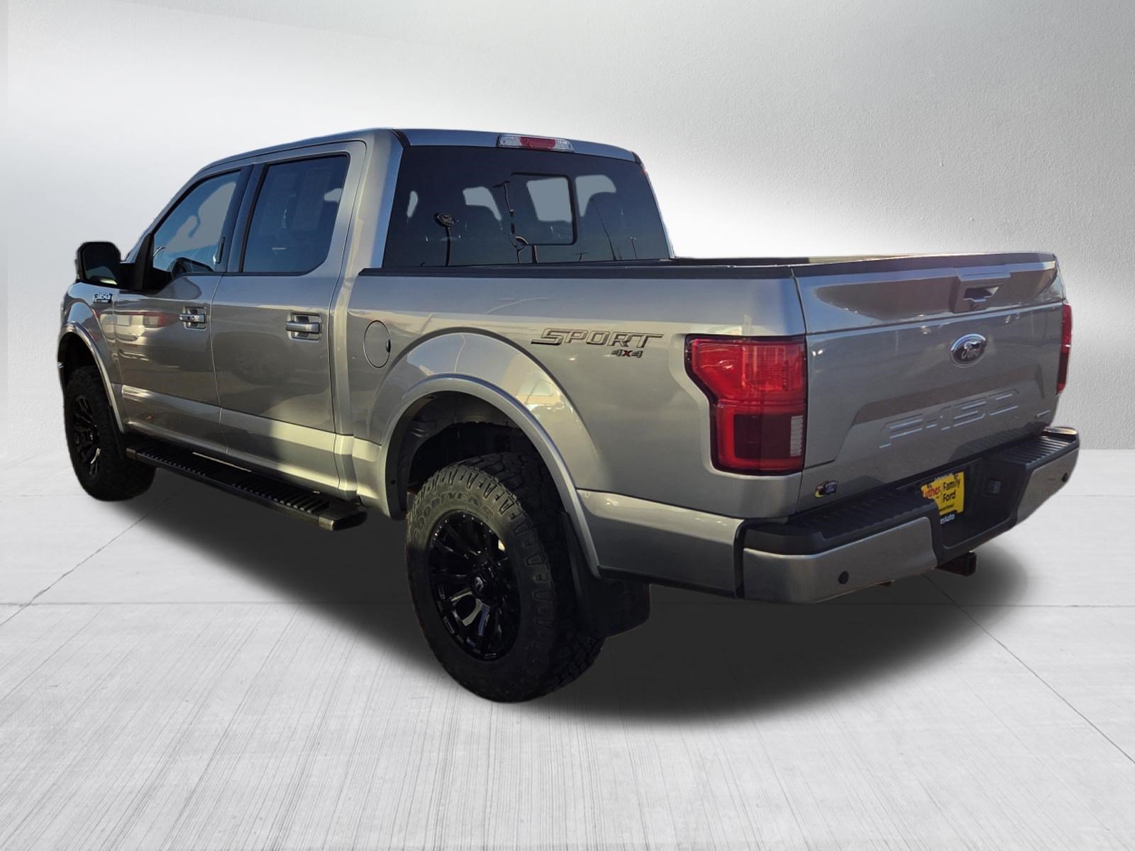 Used 2020 Ford F150 Lariat w/ Equipment Group 502A Luxury AWD/4WD image 5