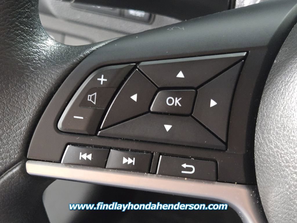 Used 2022 Nissan Leaf S image 25