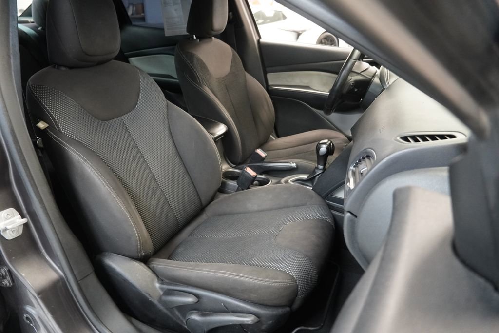 Used 2015 Dodge Dart SXT FWD image 29