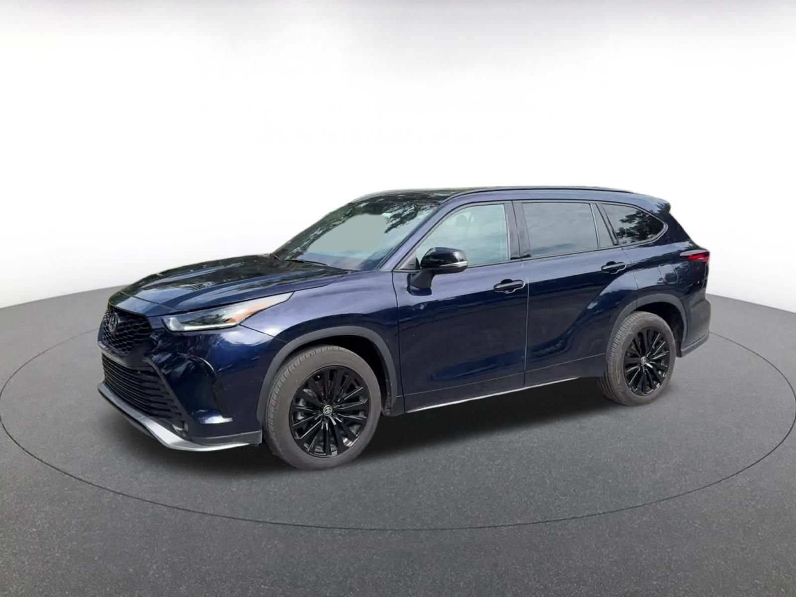 Used 2025 Toyota Highlander XSE AWD/4WD image 7