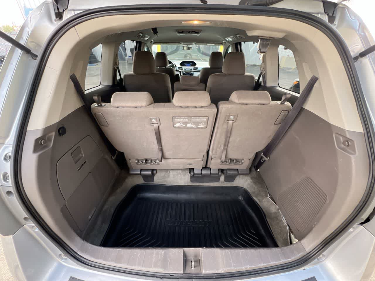Used 2017 Honda Odyssey SE image 25