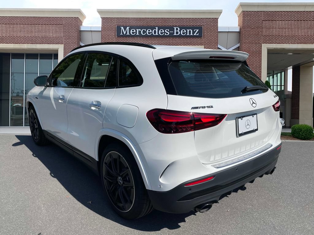 Used 2025 Mercedes-Benz GLA 35 AMG 4MATIC image 5