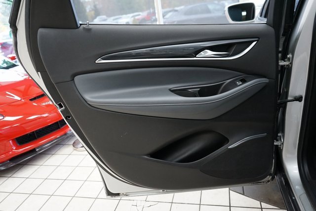 Used 2020 Buick Enclave Essence image 45