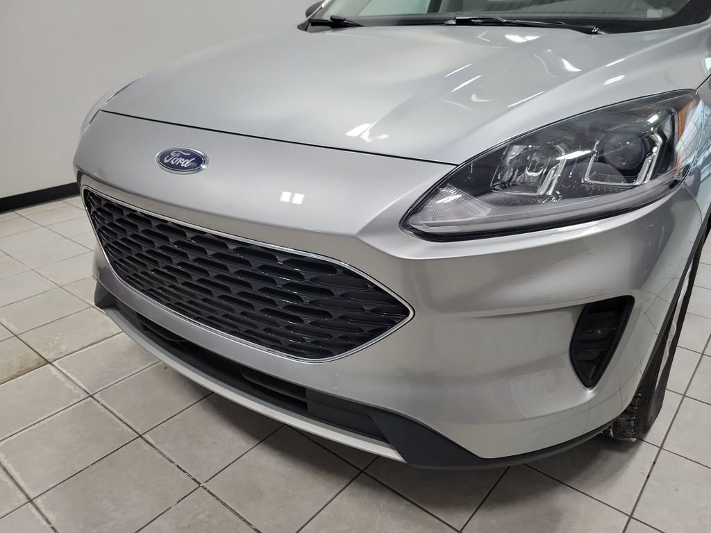 Used 2022 Ford Escape SE w/ Convenience Package image 28
