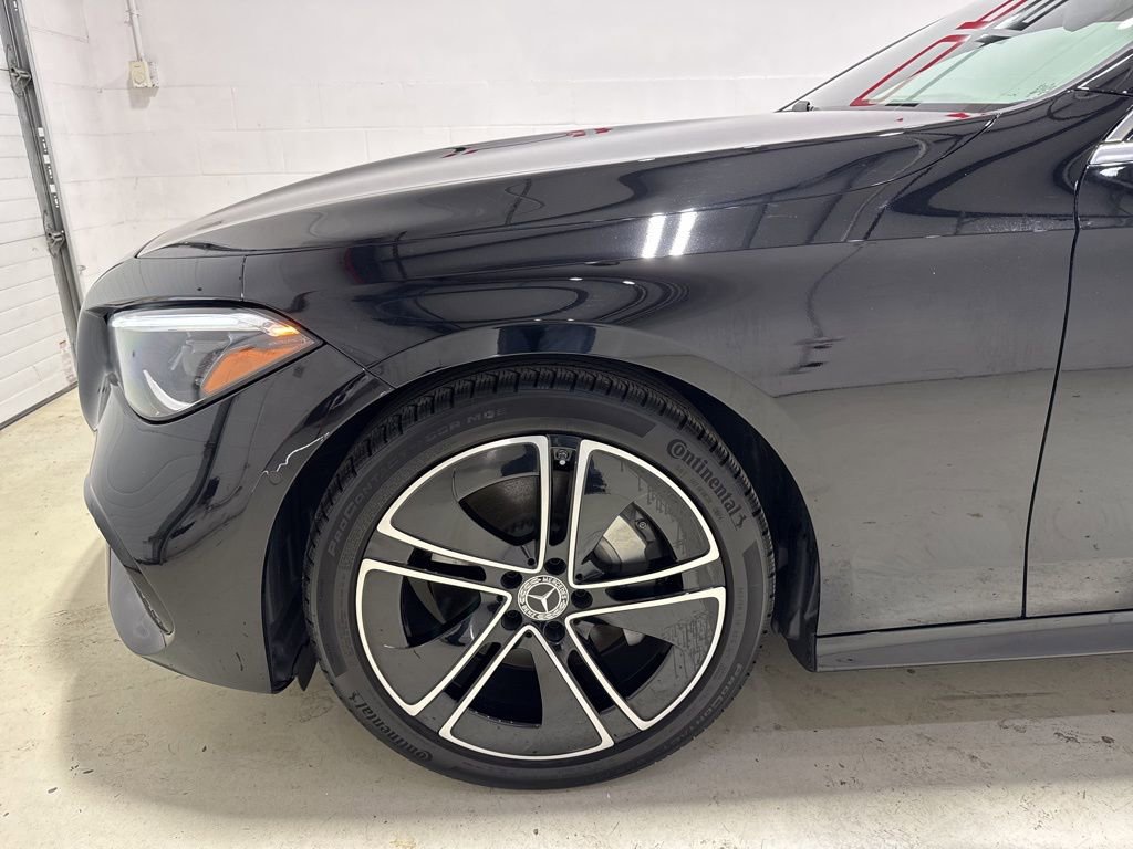 Used 2025 Mercedes-Benz CLE 300 4MATIC Coupe image 7