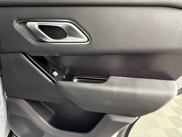 New 2026 Land Rover Range Rover Velar Dynamic SE image 28