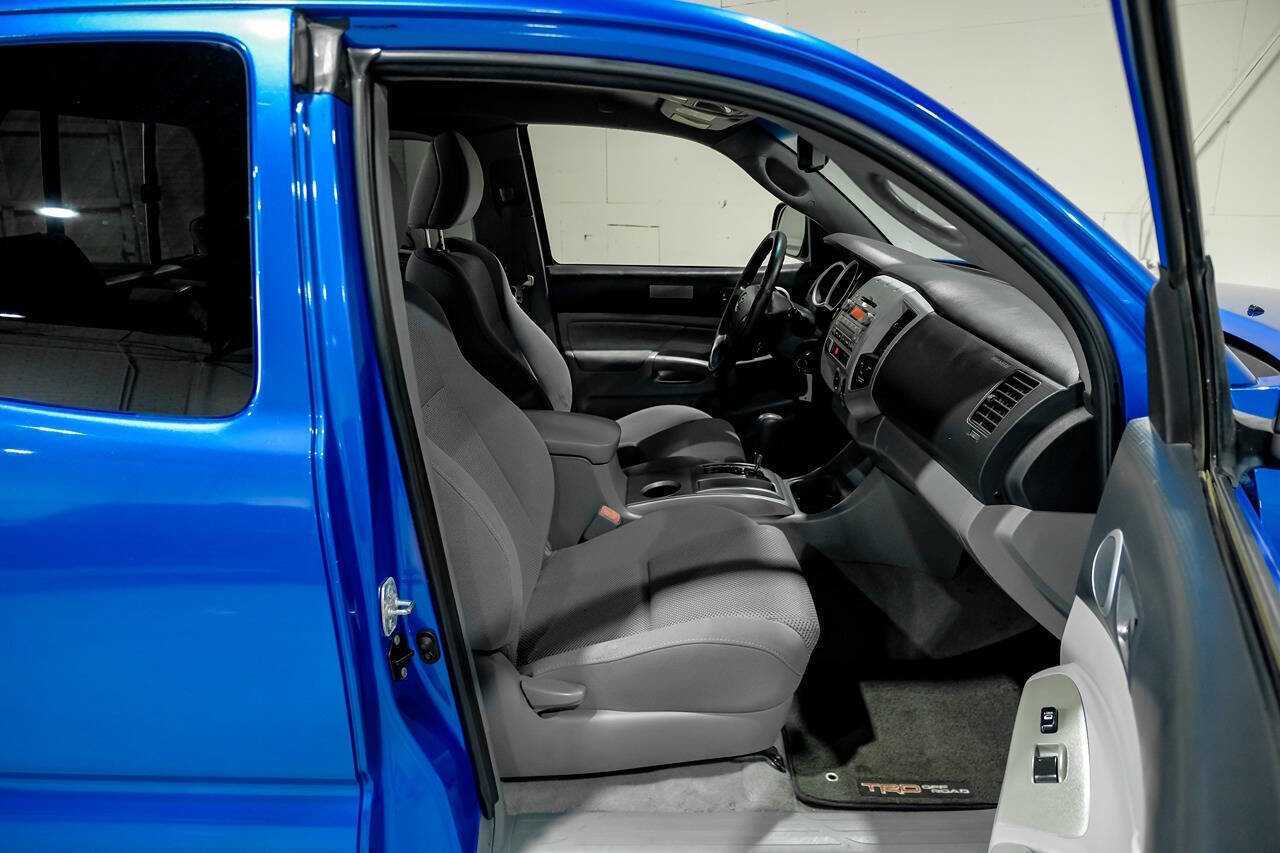 Used 2009 Toyota Tacoma PreRunner RWD image 31