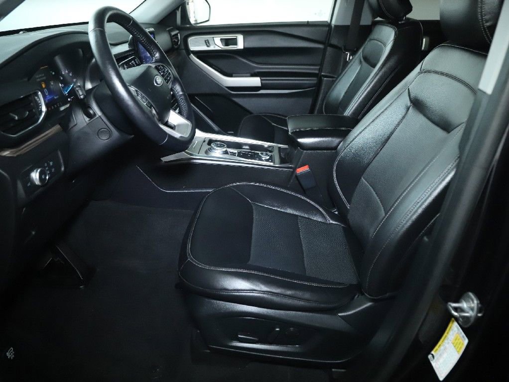 Used 2021 Ford Explorer Limited w/ Equipment Group 301A AWD/4WD image 20
