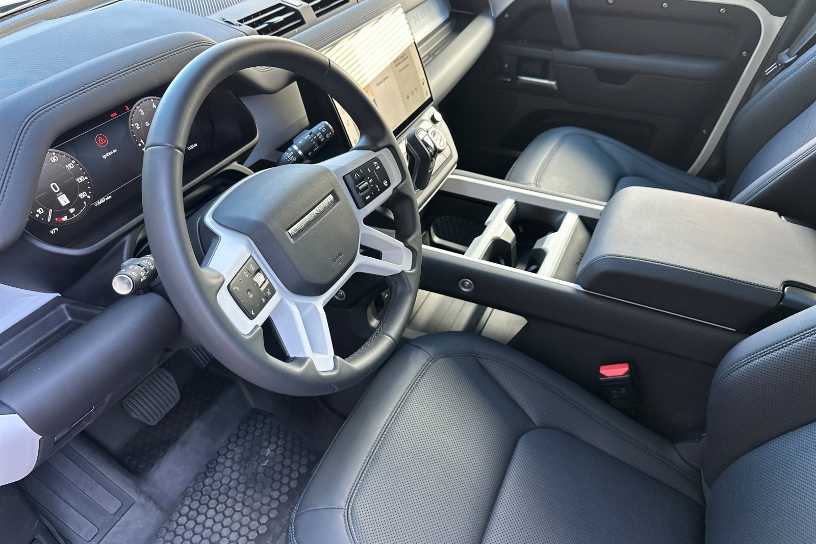Certified 2026 Land Rover Defender 110 S AWD/4WD image 4