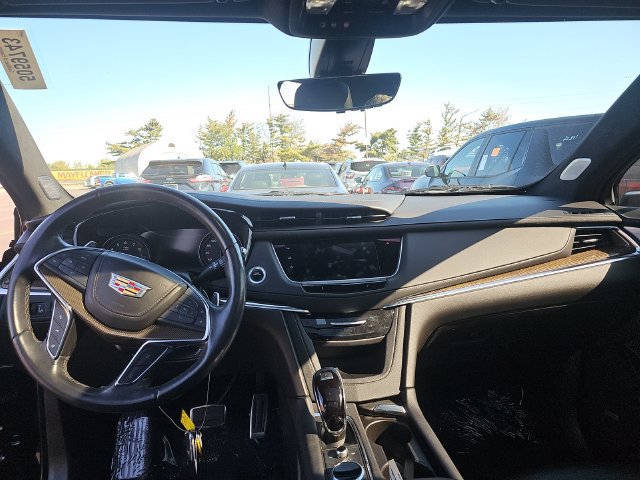 Used 2022 Cadillac XT5 Sportv w/ Platinum Package AWD/4WD image 8
