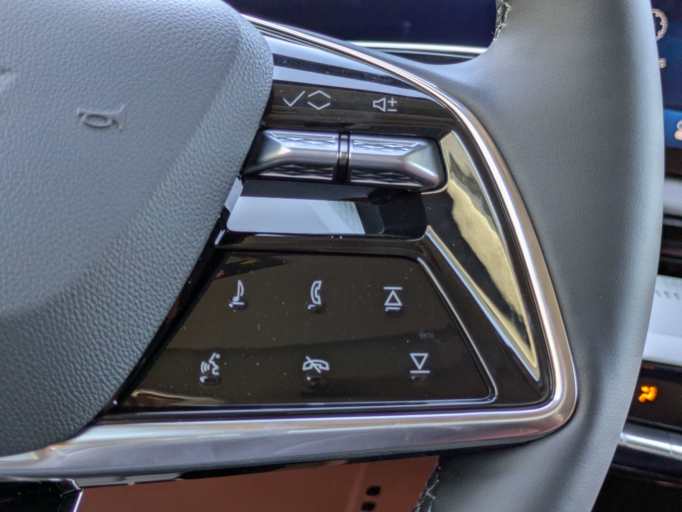 New 2027 Cadillac Optiq Premium Luxury RWD image 18