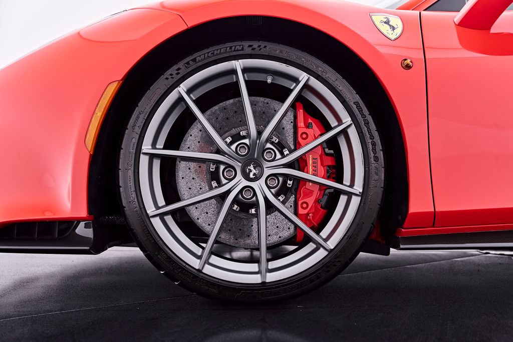Used 2020 Ferrari 488 Pista Coupe RWD image 3