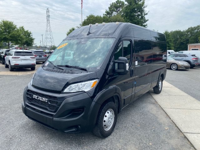 Used 2023 RAM ProMaster 2500 FWD image 1