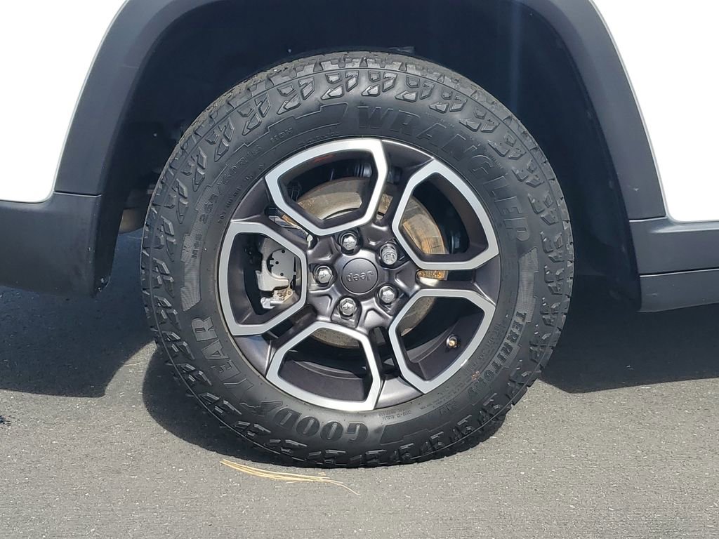 Used 2022 Jeep Grand Cherokee Trailhawk w/ Luxury Tech Group III image 7