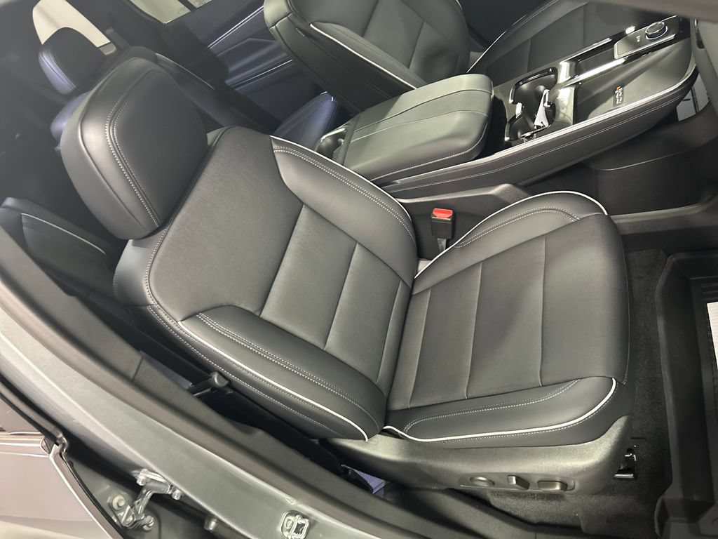 New 2026 Buick Enclave Preferred w/ Power Package AWD/4WD image 25
