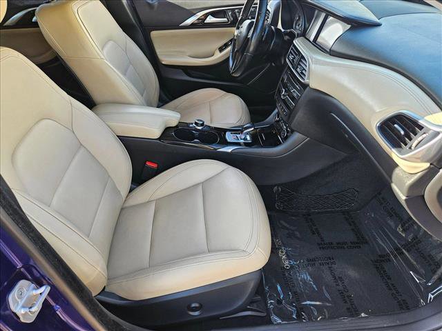 Used 2018 INFINITI QX30 Premium w/ Navigation Package image 25