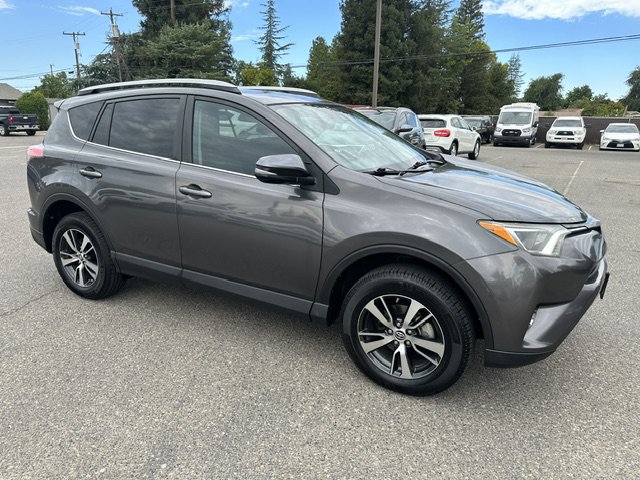 Used 2017 Toyota RAV4 XLE w/ Plus Extra Value Package AWD/4WD image 15