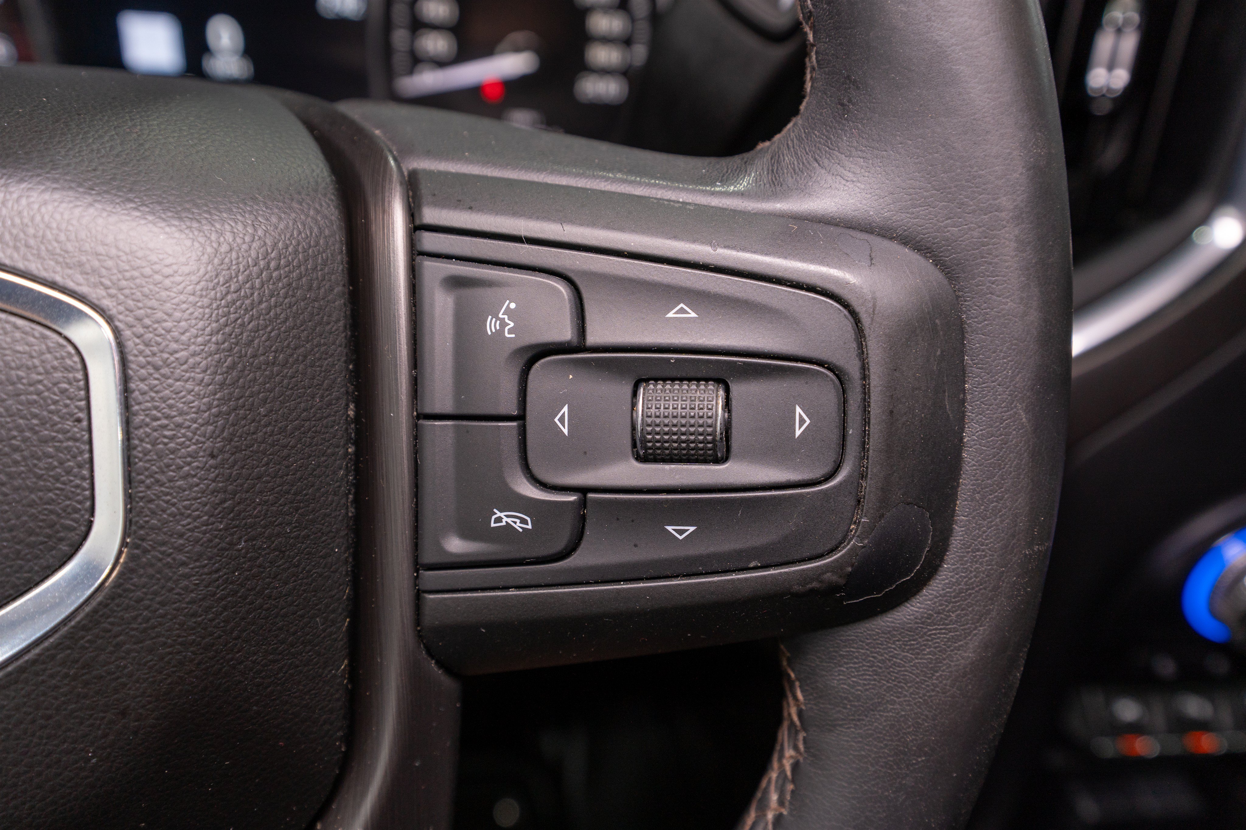 Used 2021 GMC Sierra 1500 AT4 w/ Technology Package AWD/4WD image 31
