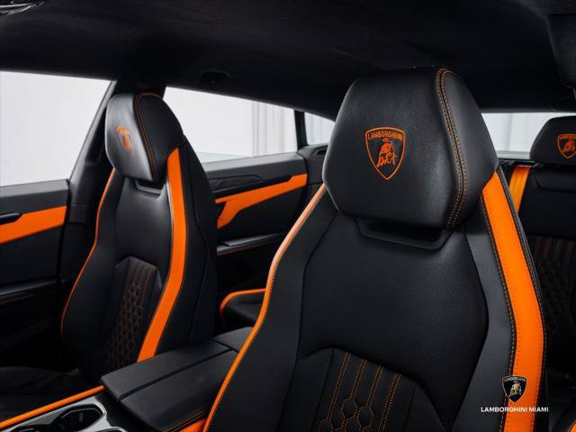 Used 2026 Lamborghini Urus SE AWD/4WD image 35