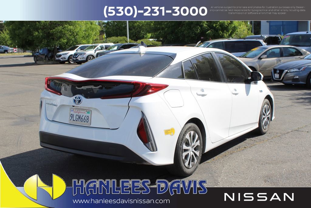Used 2021 Toyota Prius Prime LE FWD image 7