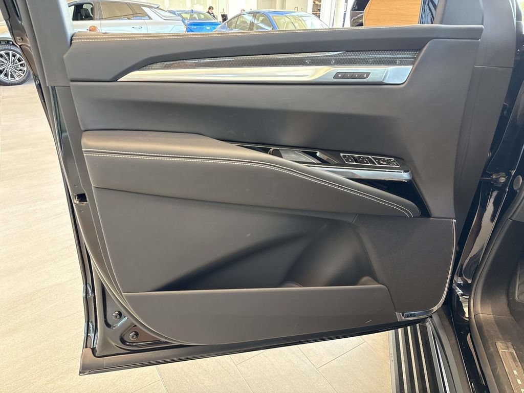 Certified 2026 Cadillac Escalade V AWD/4WD image 24