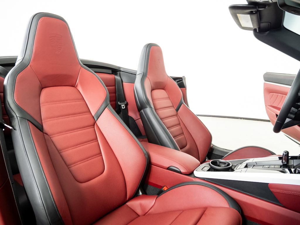 Certified 2025 Porsche 911 Carrera 4 GTS AWD/4WD image 21