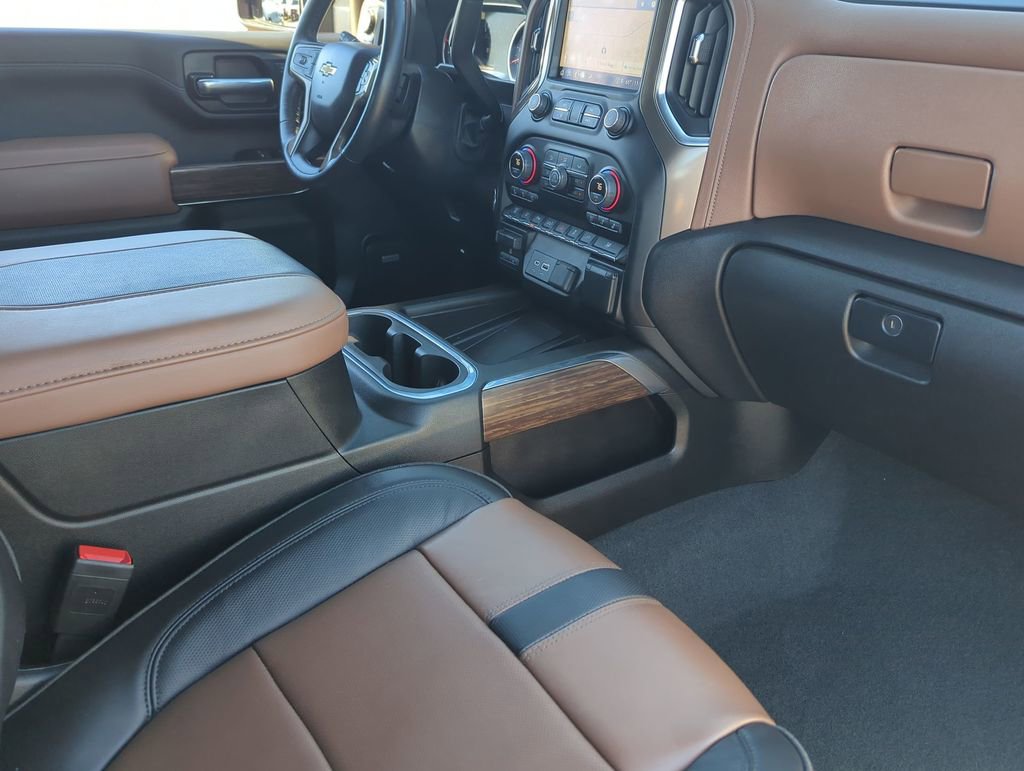 Used 2023 Chevrolet Silverado 2500 High Country w/ Technology Package image 29