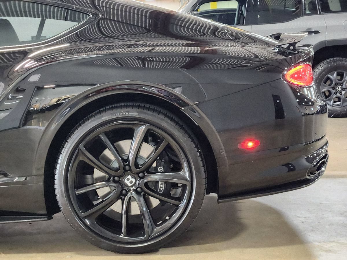 Used 2022 Bentley Continental GT AWD/4WD image 32