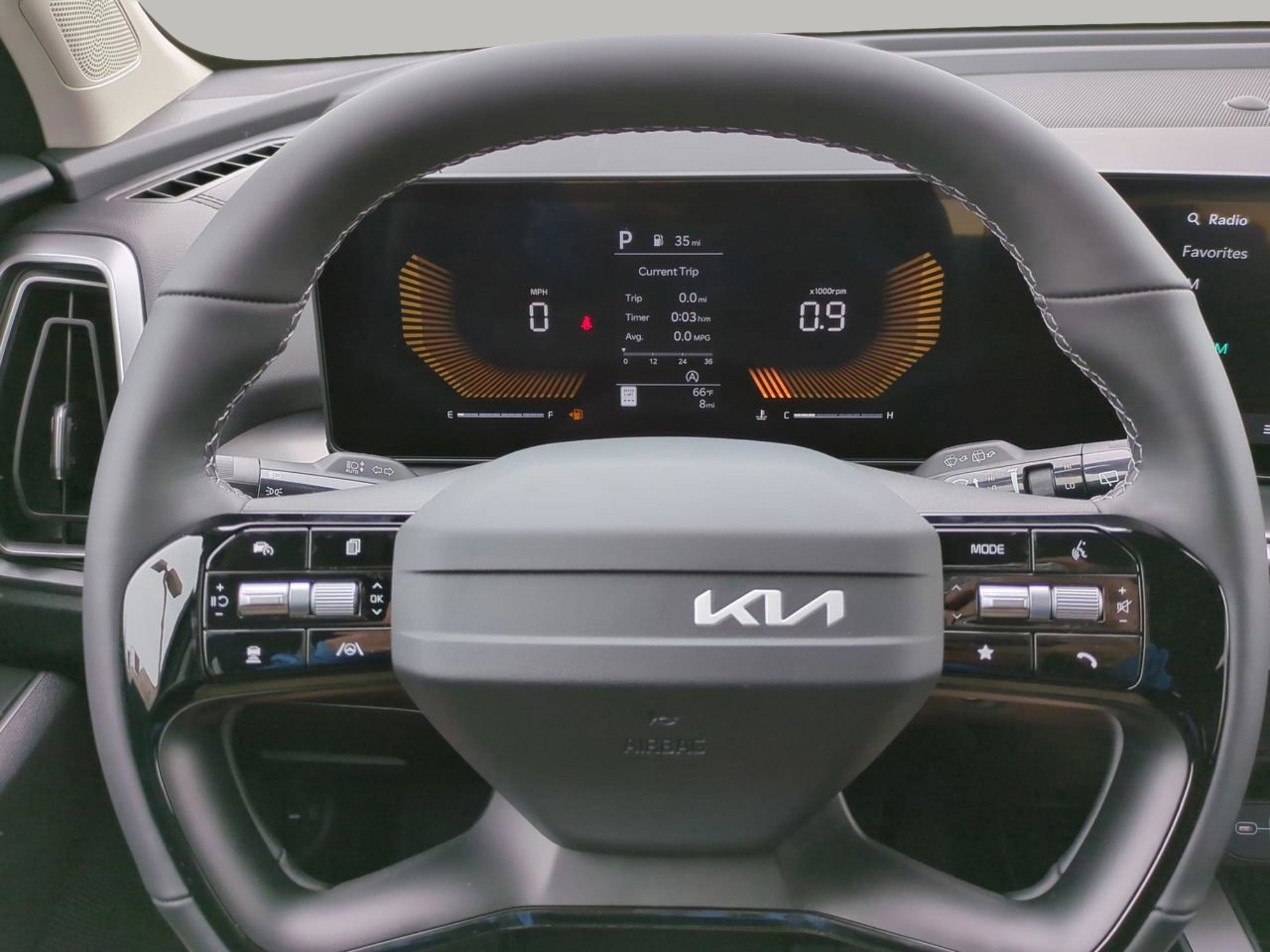 New 2026 Kia Sorento LX FWD image 37