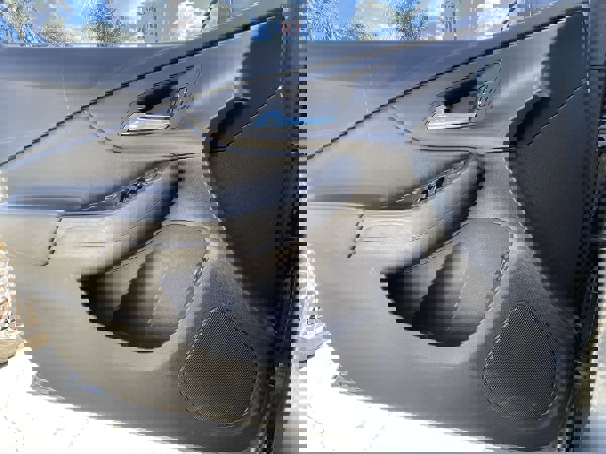 Used 2018 Chevrolet Volt LT image 14