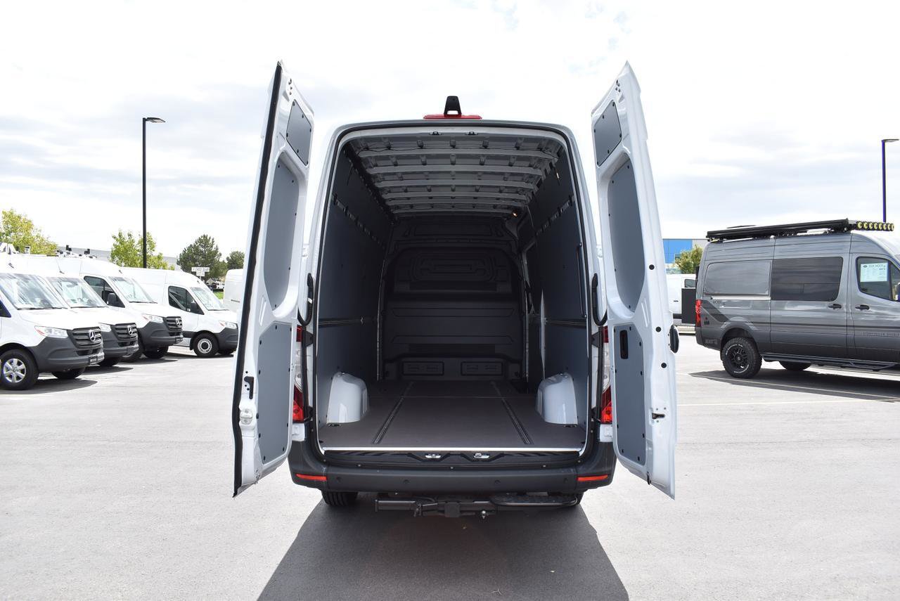 New 2025 Mercedes-Benz Sprinter 2500 image 7